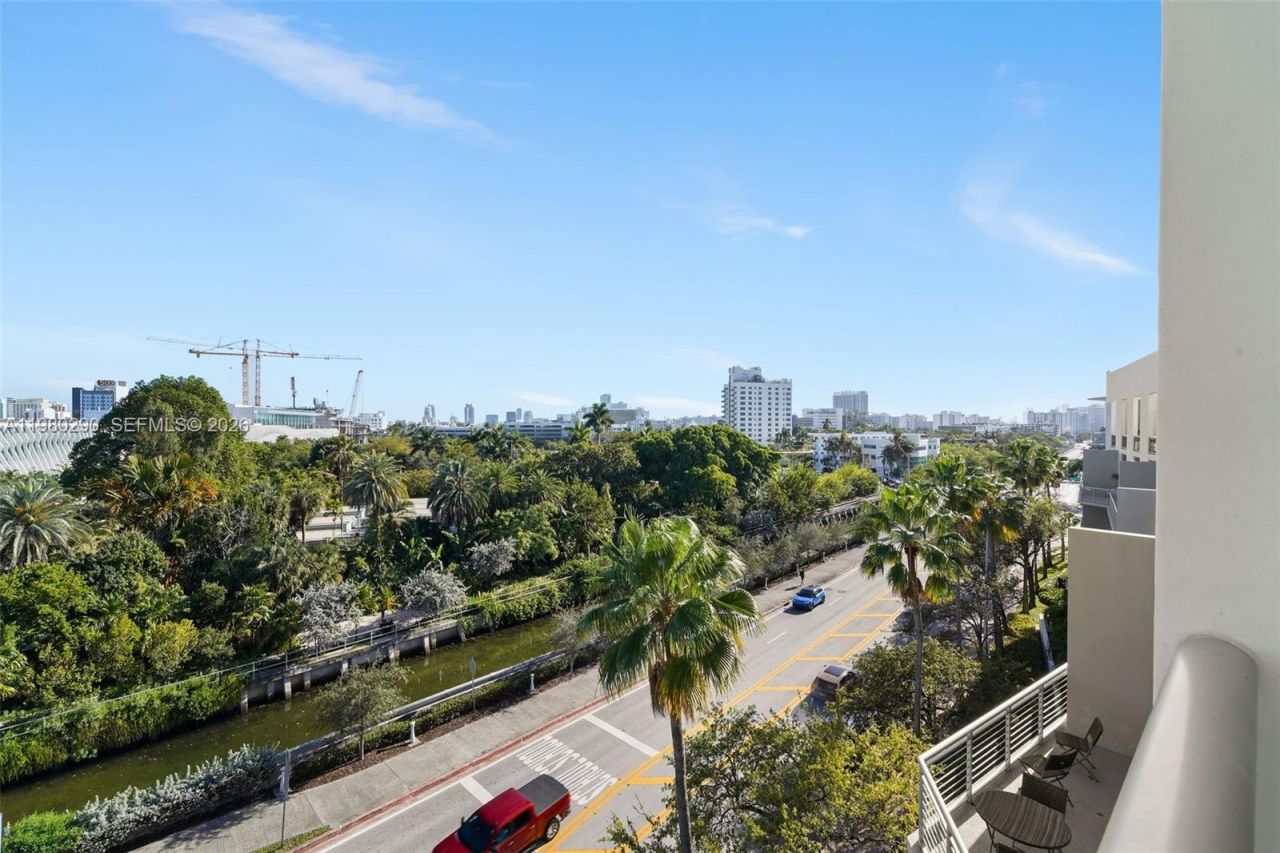2001 Meridian Ave, Unit PH-16, Miami Beach, FL 33139 Photo