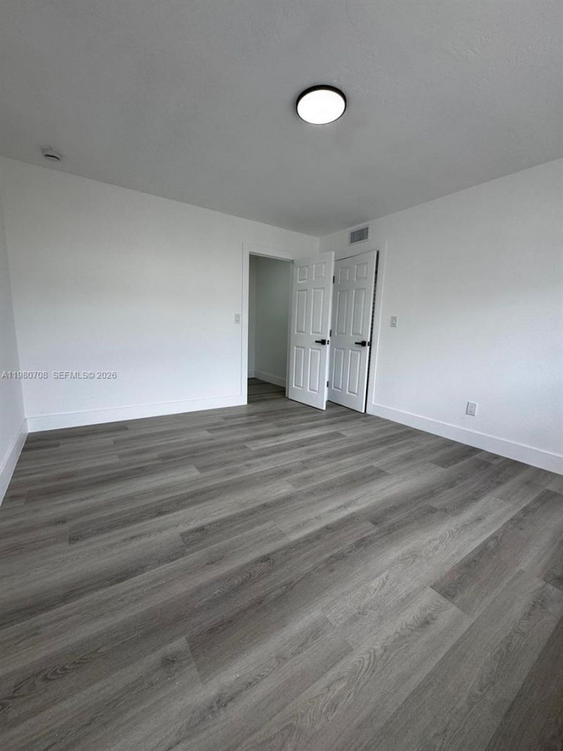 11840 NE 19th Dr , Unit 19, North Miami, FL 33181 Photo