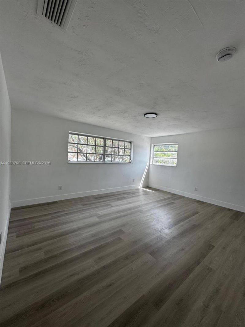 11840 NE 19th Dr , Unit 19, North Miami, FL 33181 Photo