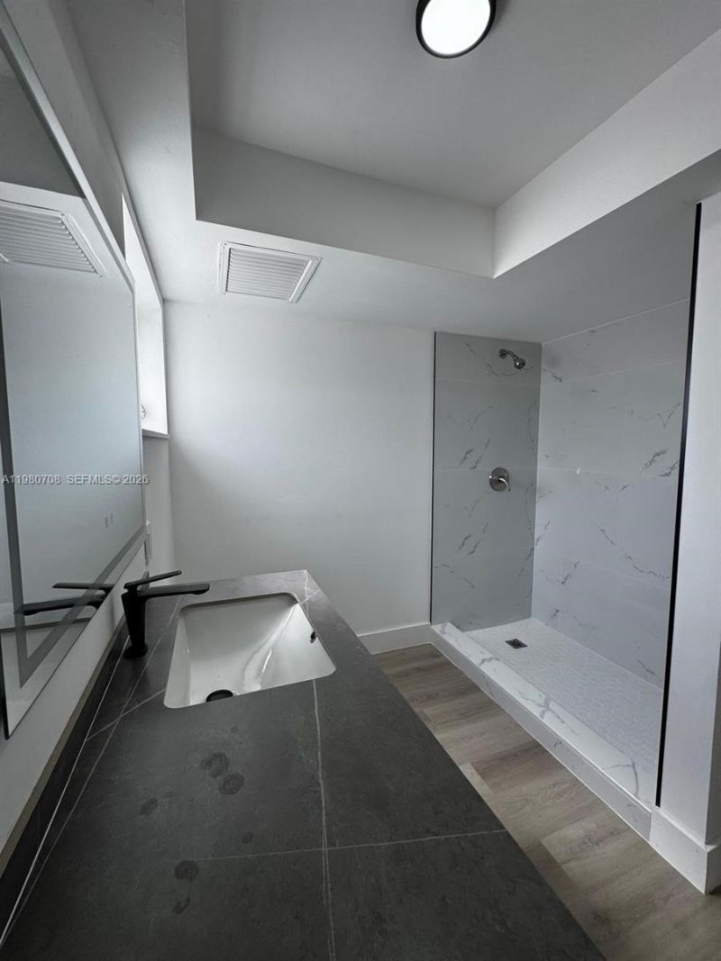 11840 NE 19th Dr , Unit 19, North Miami, FL 33181 Photo