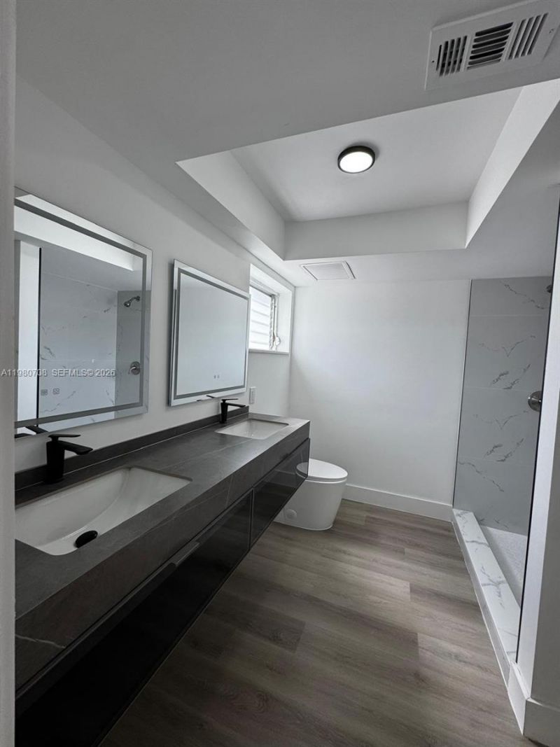 11840 NE 19th Dr , Unit 19, North Miami, FL 33181 Photo