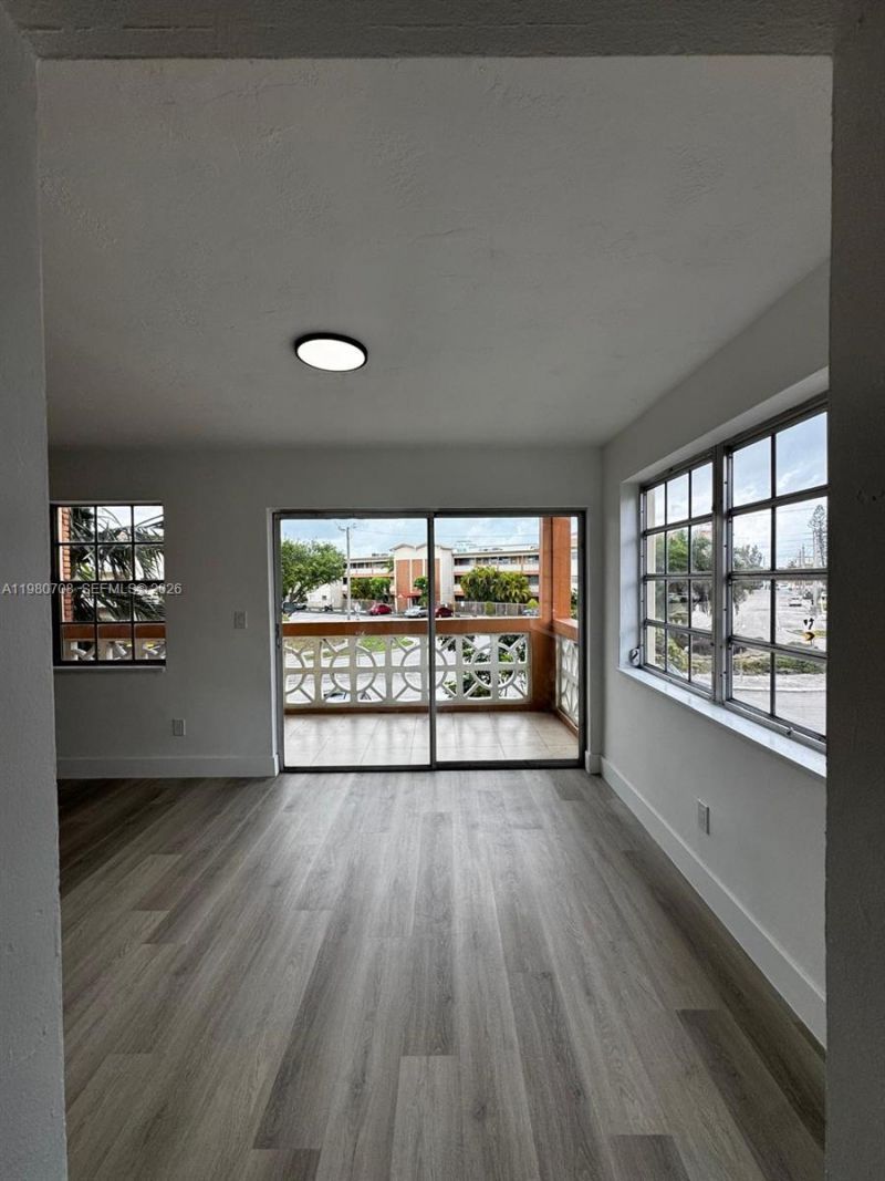 11840 NE 19th Dr , Unit 19, North Miami, FL 33181 Photo