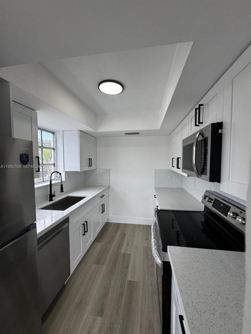 11840 NE 19th Dr , Unit 19, North Miami, FL 33181 Photo