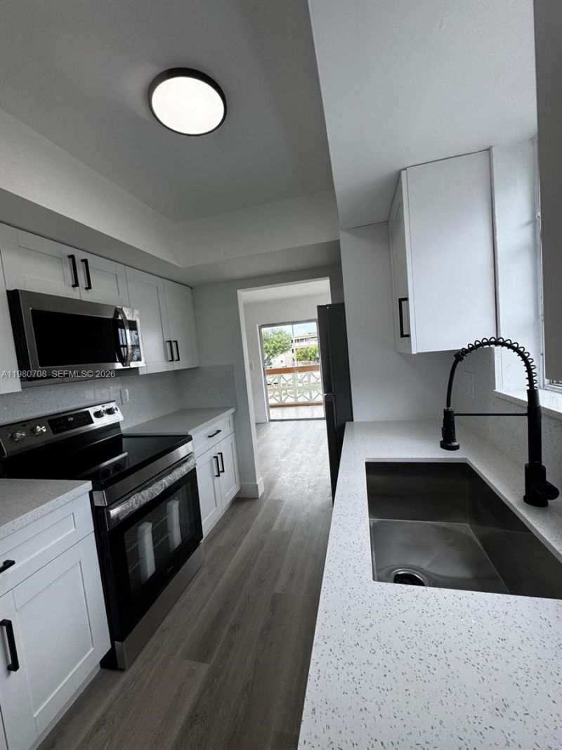 11840 NE 19th Dr , Unit 19, North Miami, FL 33181 Photo