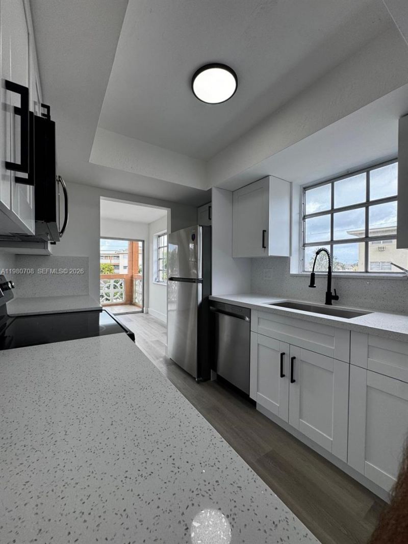 11840 NE 19th Dr , Unit 19, North Miami, FL 33181 Photo