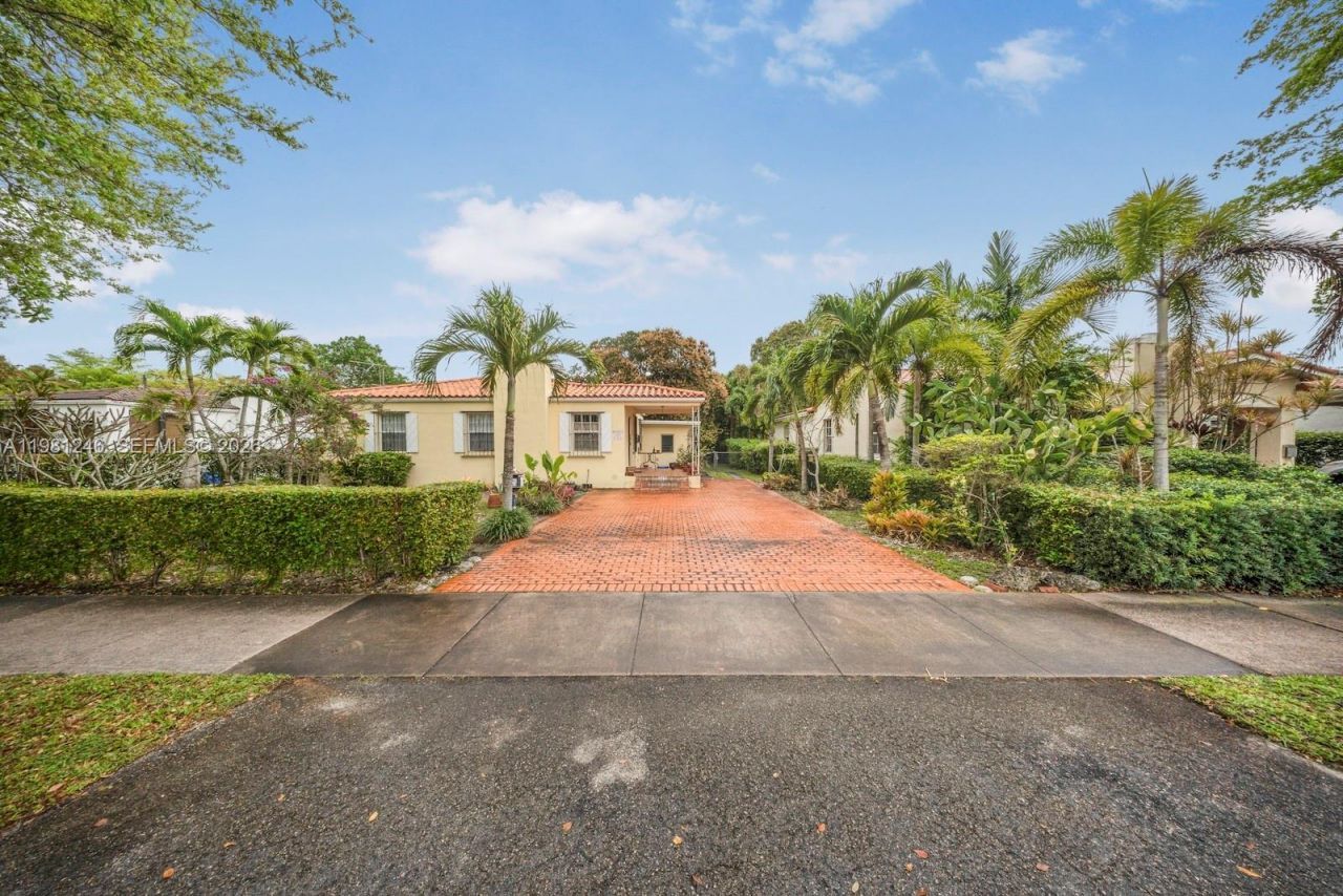512 Mendoza Ave, Coral Gables, FL 33134 Photo