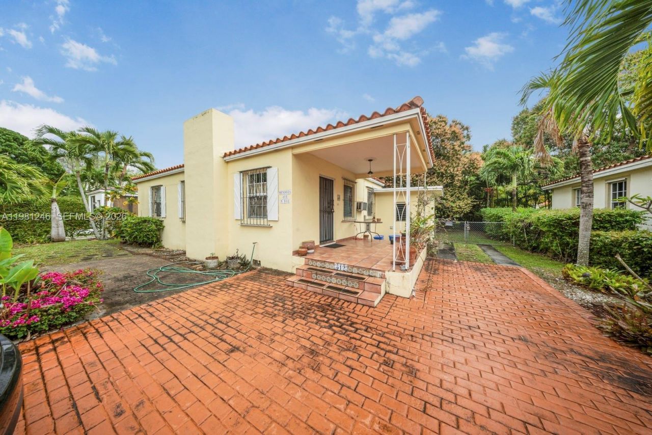 512 Mendoza Ave, Coral Gables, FL 33134 Photo