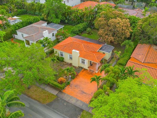 512 Mendoza Ave , Coral Gables, FL 33134