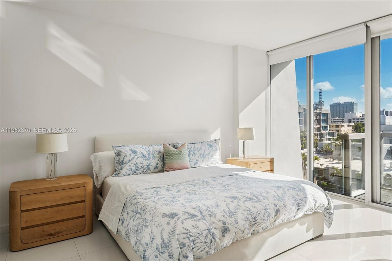 9940 W Bay Harbor Dr, Unit 6A-N, Bay Harbor Islands, FL 33154 Photo