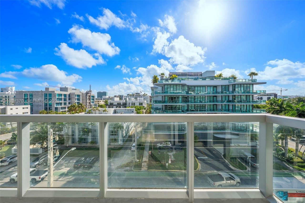 9940 W Bay Harbor Dr, Unit 6A-N, Bay Harbor Islands, FL 33154 Photo