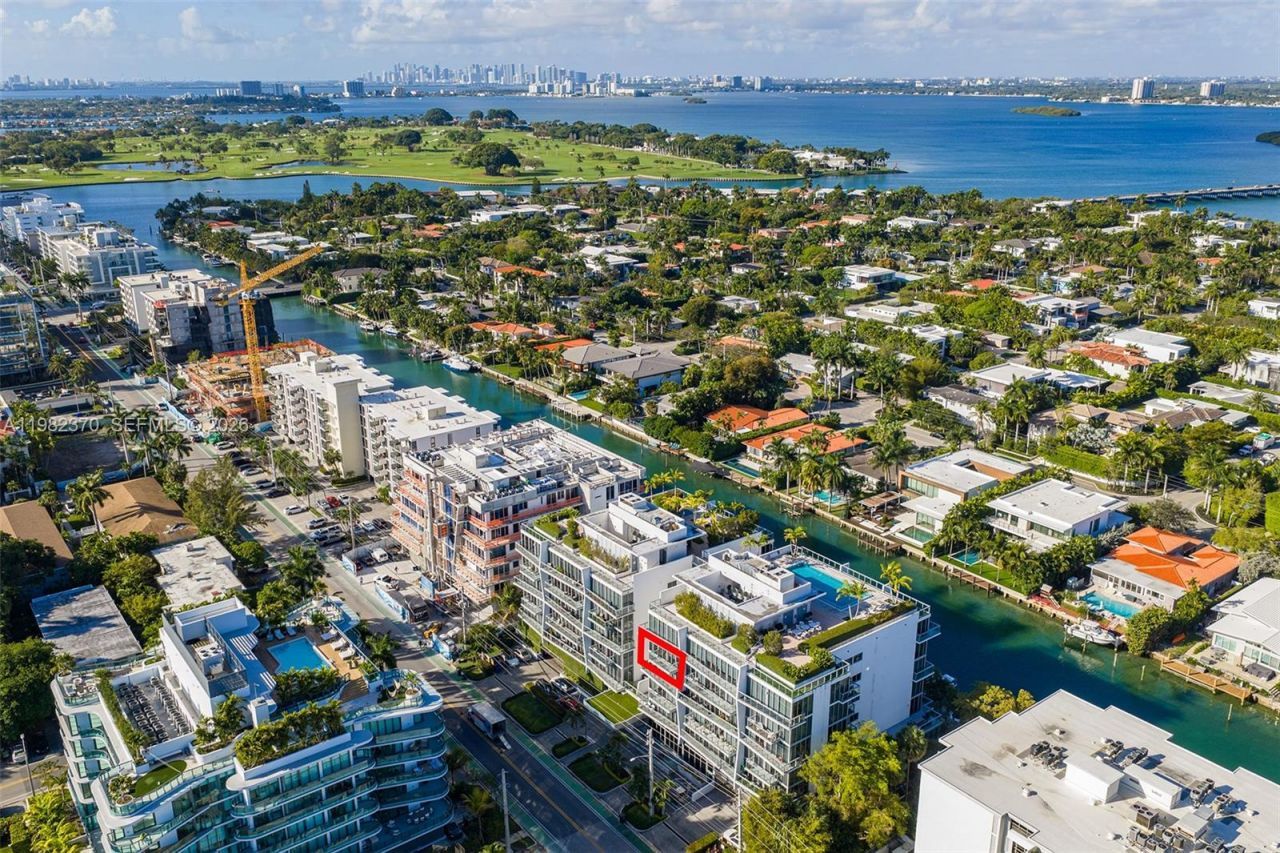 9940 W Bay Harbor Dr, Unit 6A-N, Bay Harbor Islands, FL 33154 Photo