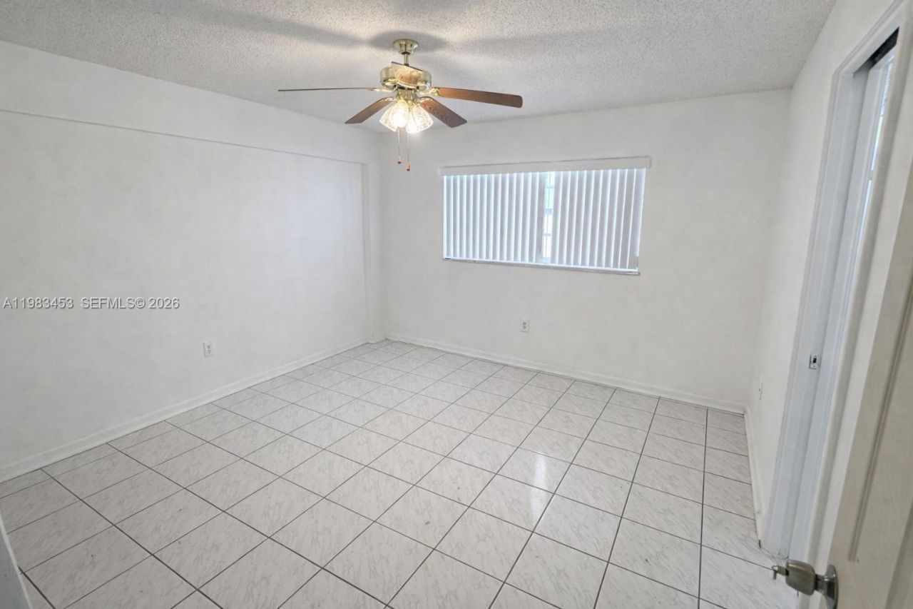 1630 W 46th St , Unit 514B, Hialeah, FL 33012 Photo