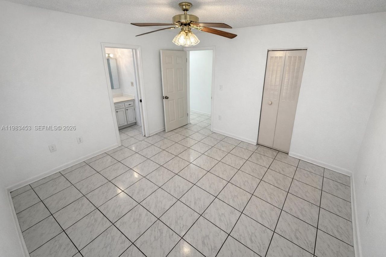 1630 W 46th St , Unit 514B, Hialeah, FL 33012 Photo