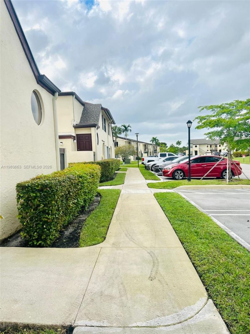 11304 Taft St , Unit 11304, Pembroke Pines, FL 33026 Photo