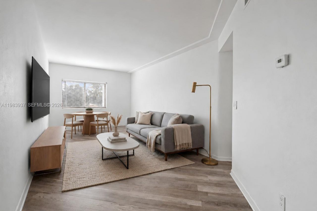 1185 Marseille Drive, Unit 202, Miami Beach, FL 33141 Photo