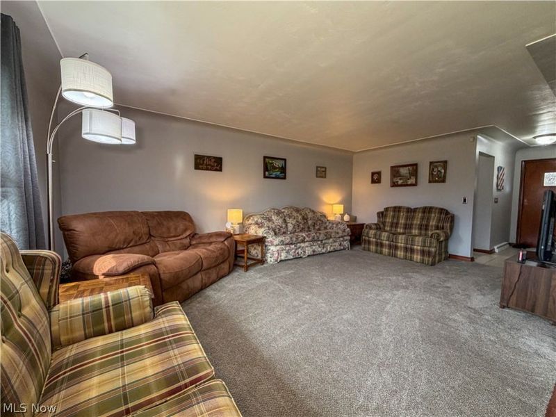 3161 Kingston Lane, Youngstown, OH 44511 Photo 5