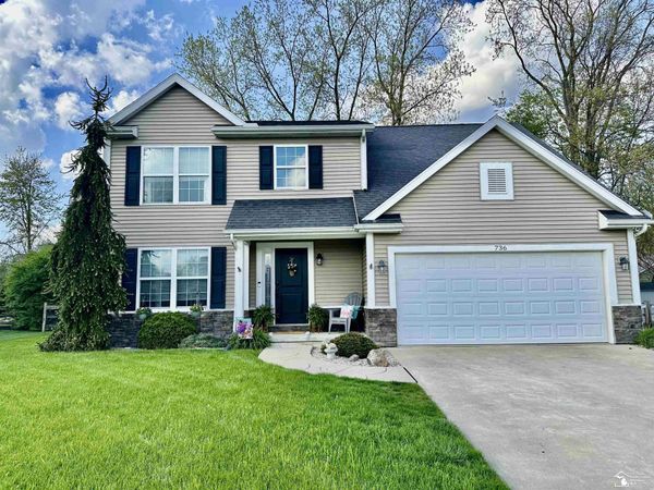 736 Grand Oak Drive, Temperance, MI 48182