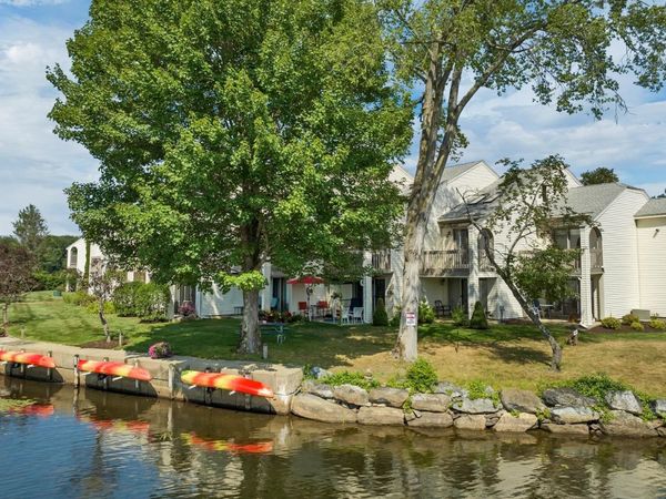 68 Railroad Avenue, Unit 3, Wolfeboro, NH 03894