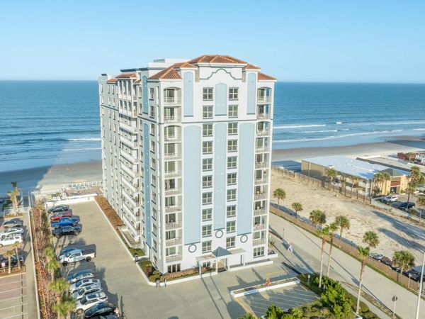2071 S Atlantic Avenue, Unit 205, Daytona Beach Shores, FL 32118