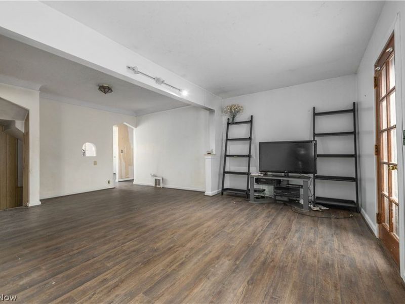 5275 Lynd Avenue, Lyndhurst, OH 44124 Photo 11