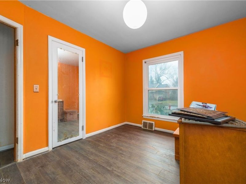 5275 Lynd Avenue, Lyndhurst, OH 44124 Photo 26