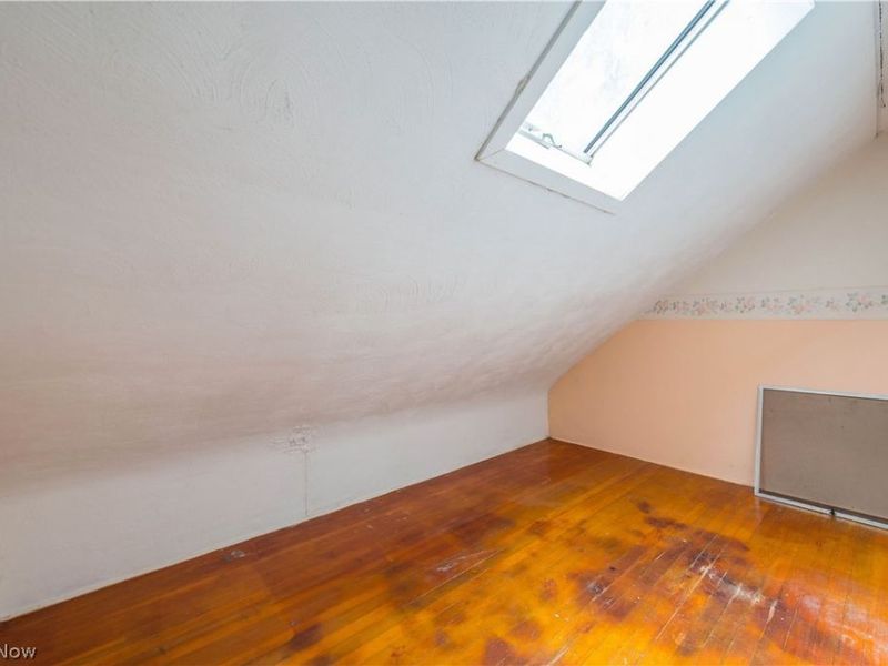 5275 Lynd Avenue, Lyndhurst, OH 44124 Photo 32