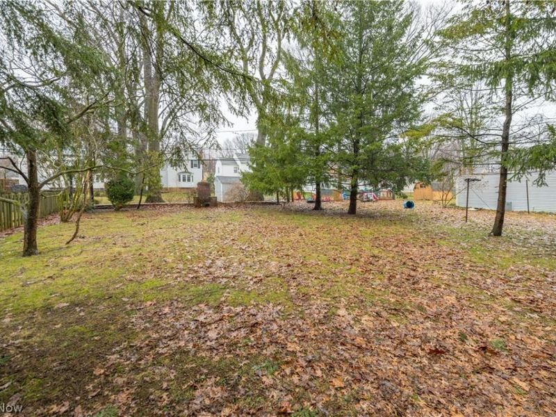 5275 Lynd Avenue, Lyndhurst, OH 44124 Photo 48