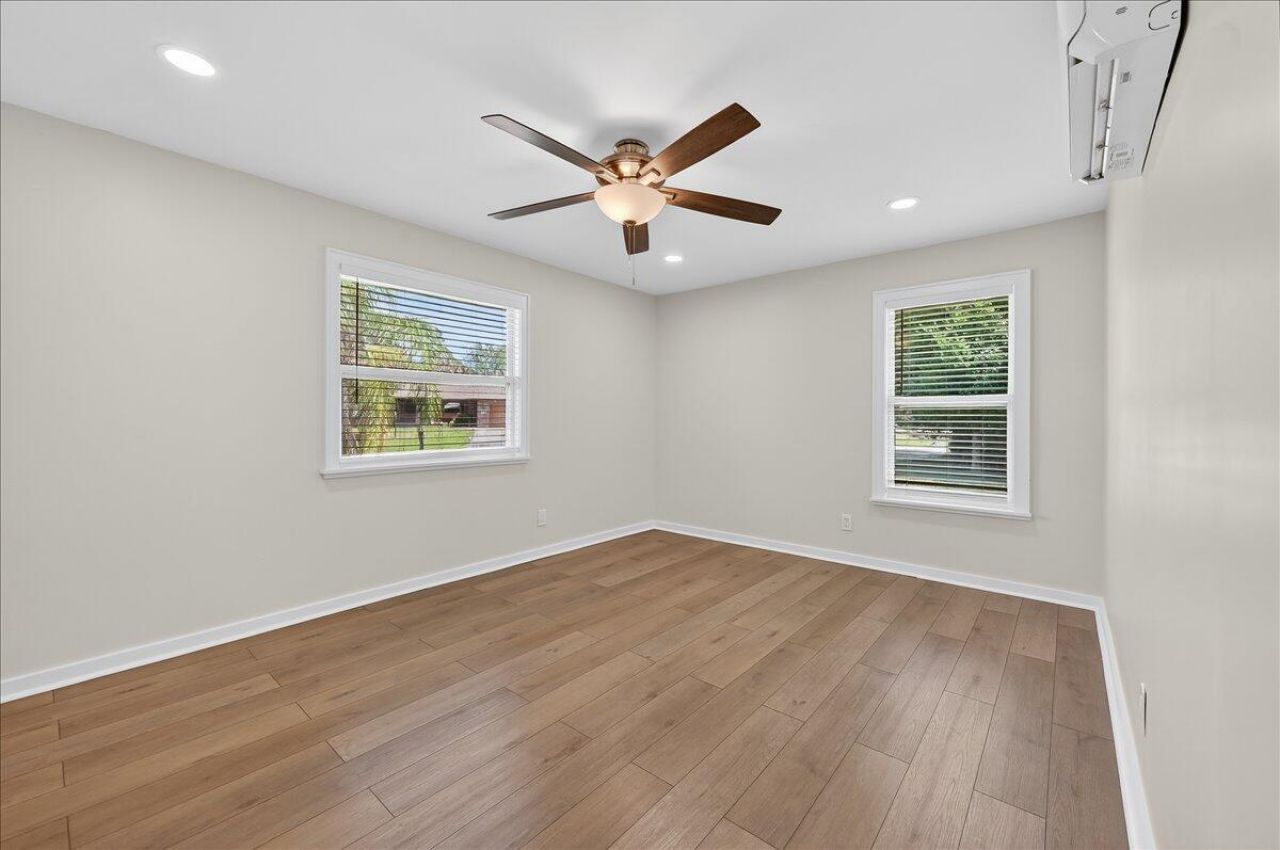 262 Easy Street, Sebastian, FL 32958 Photo
