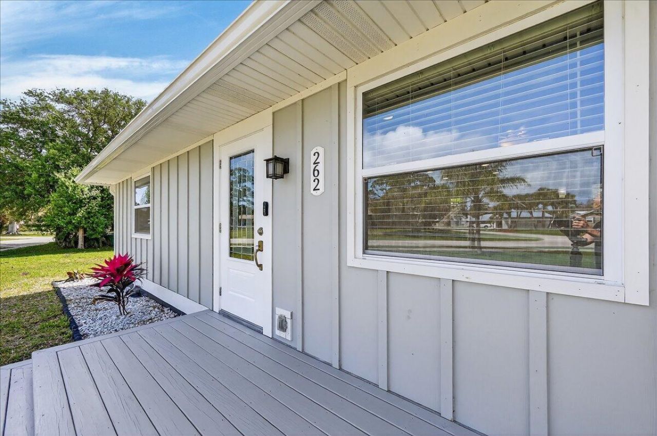 262 Easy Street, Sebastian, FL 32958 Photo