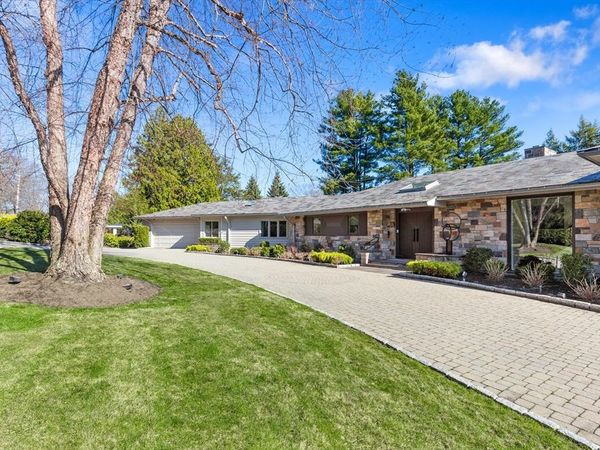 9 Singletree Road, Brookline, MA 02467