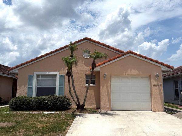 2318 SANTA ANA STREET, KISSIMMEE, FL 34743