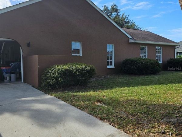417 LAKE OF THE WOODS DRIVE , VENICE, FL 34293