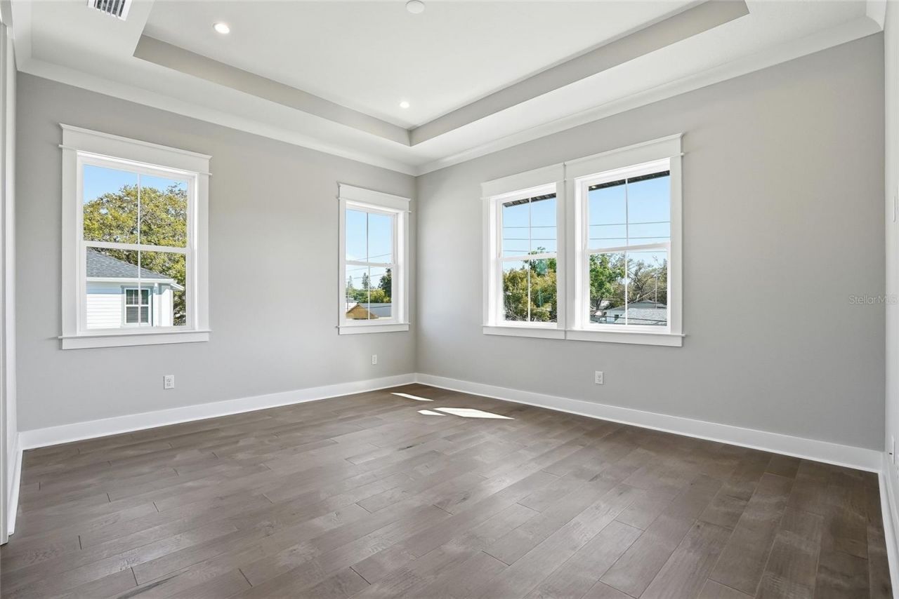 865 53rd Avenue N, Saint Petersburg, FL 33703 Photo