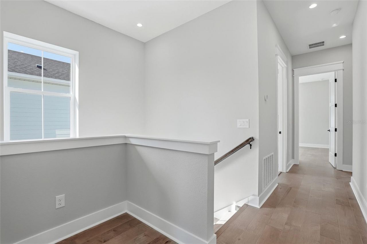 865 53rd Avenue N, Saint Petersburg, FL 33703 Photo