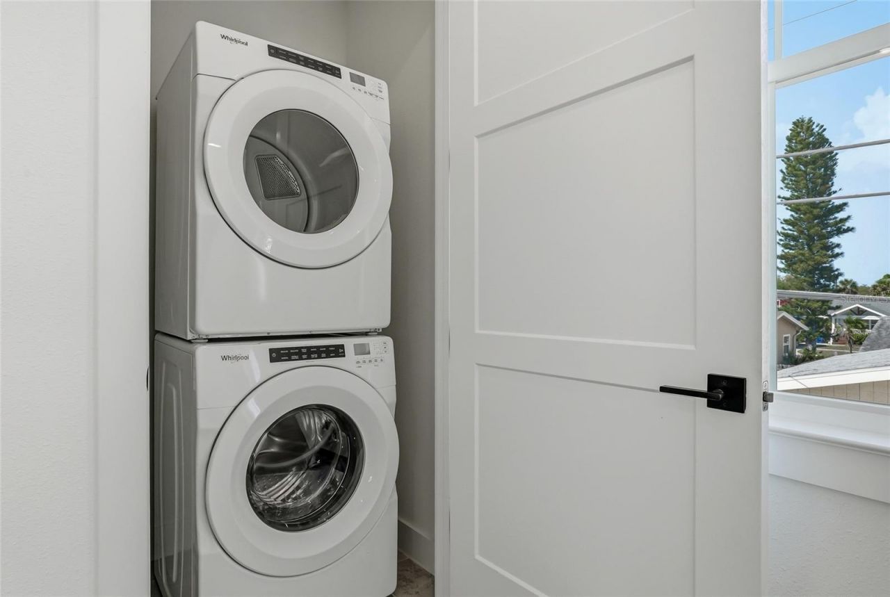 865 53rd Avenue N, Saint Petersburg, FL 33703 Photo