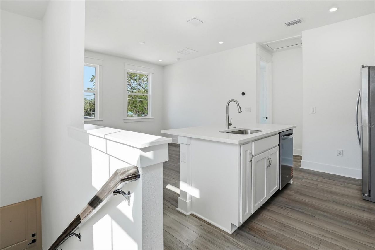 865 53rd Avenue N, Saint Petersburg, FL 33703 Photo