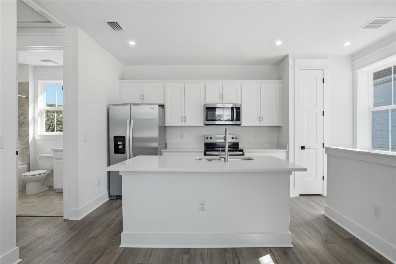 865 53rd Avenue N, Saint Petersburg, FL 33703 Photo