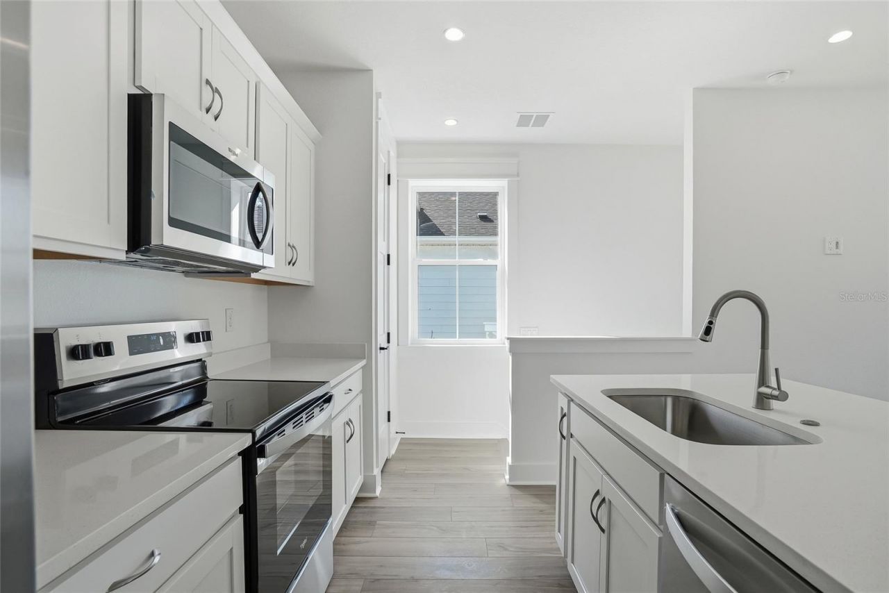 865 53rd Avenue N, Saint Petersburg, FL 33703 Photo