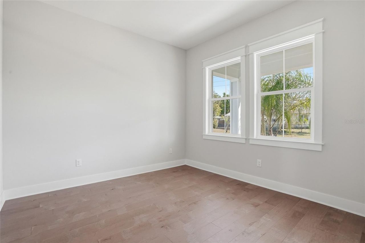 879 53rd Avenue N, Saint Petersburg, FL 33703 Photo