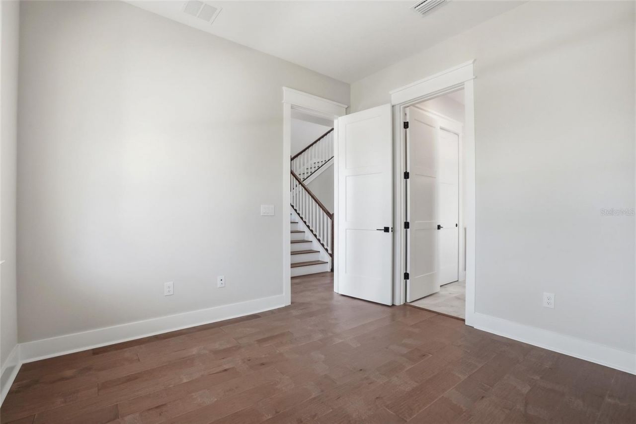 879 53rd Avenue N, Saint Petersburg, FL 33703 Photo