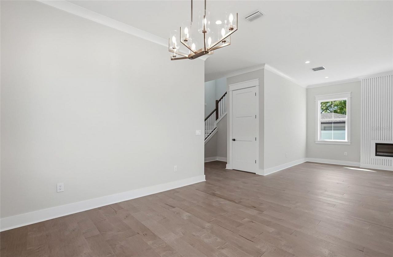 879 53rd Avenue N, Saint Petersburg, FL 33703 Photo