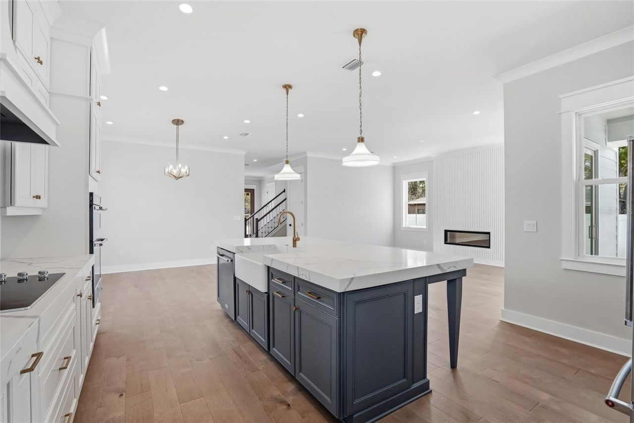 879 53rd Avenue N, Saint Petersburg, FL 33703 Photo