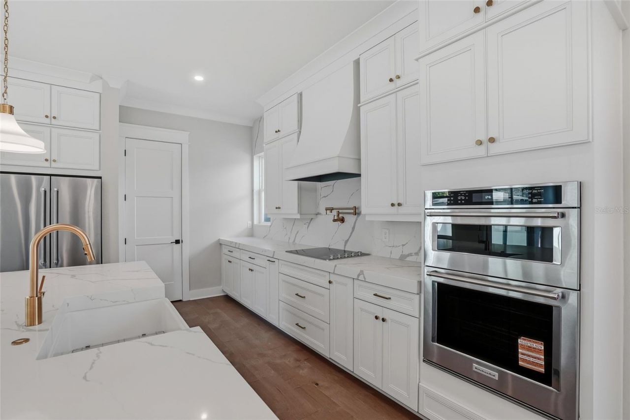 879 53rd Avenue N, Saint Petersburg, FL 33703 Photo