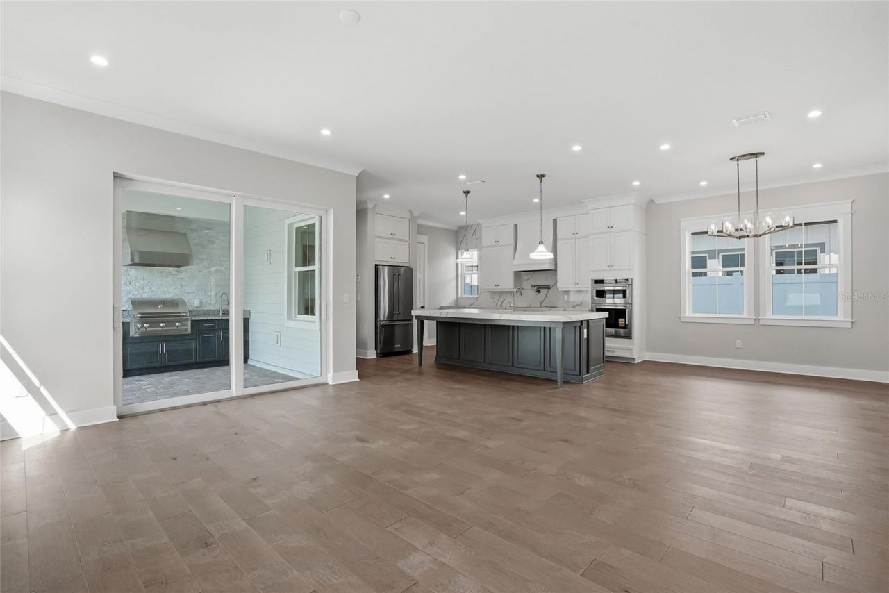 879 53rd Avenue N, Saint Petersburg, FL 33703 Photo