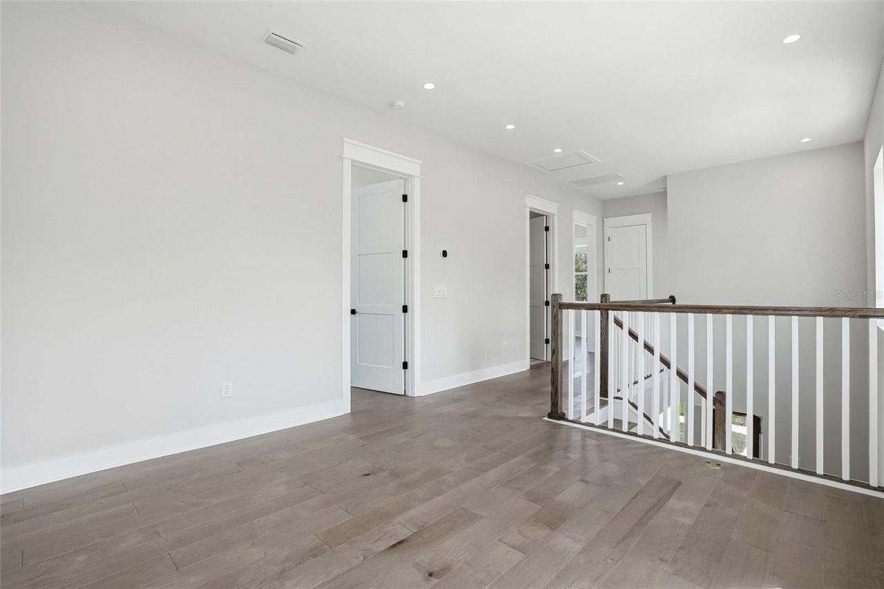 879 53rd Avenue N, Saint Petersburg, FL 33703 Photo