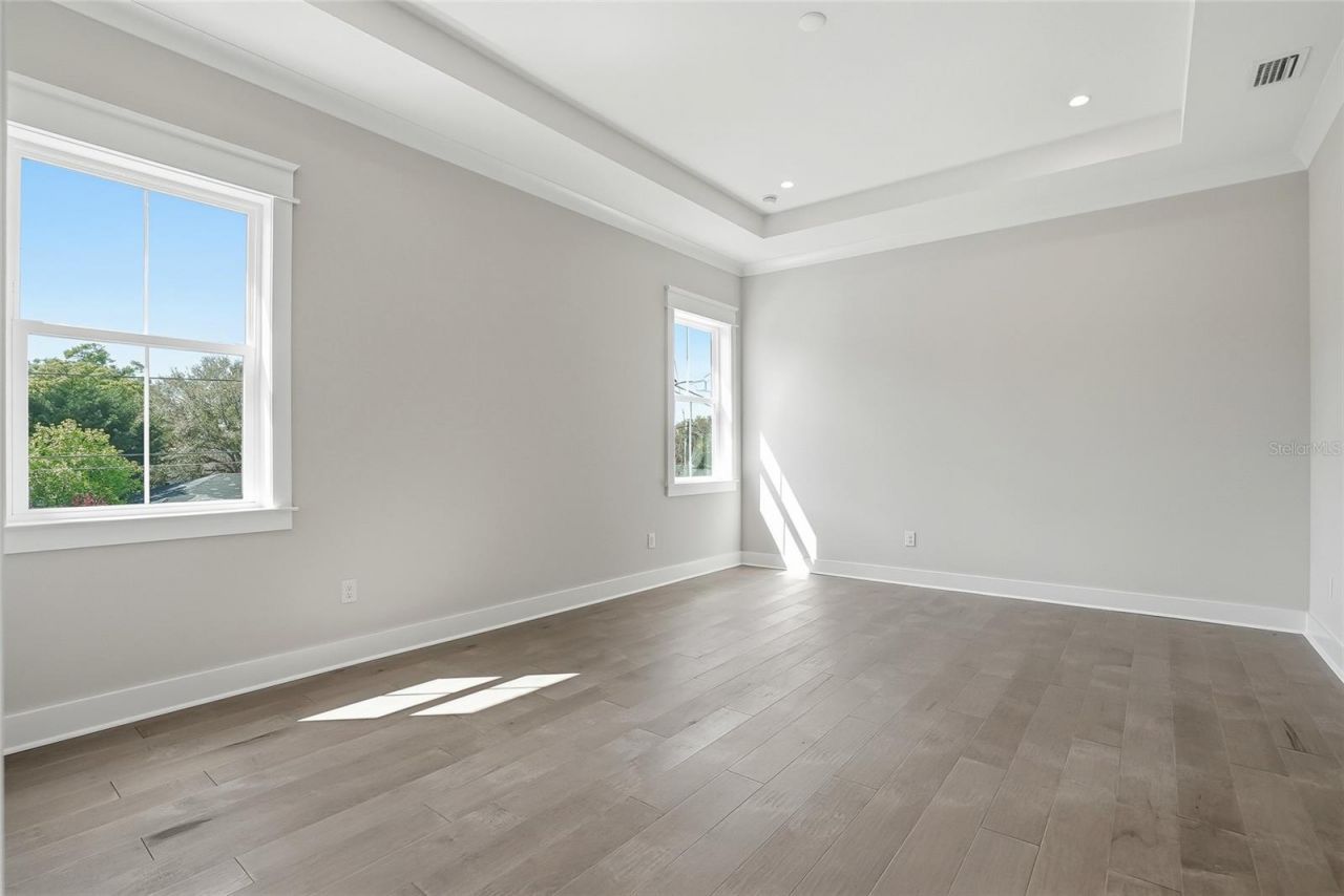 879 53rd Avenue N, Saint Petersburg, FL 33703 Photo