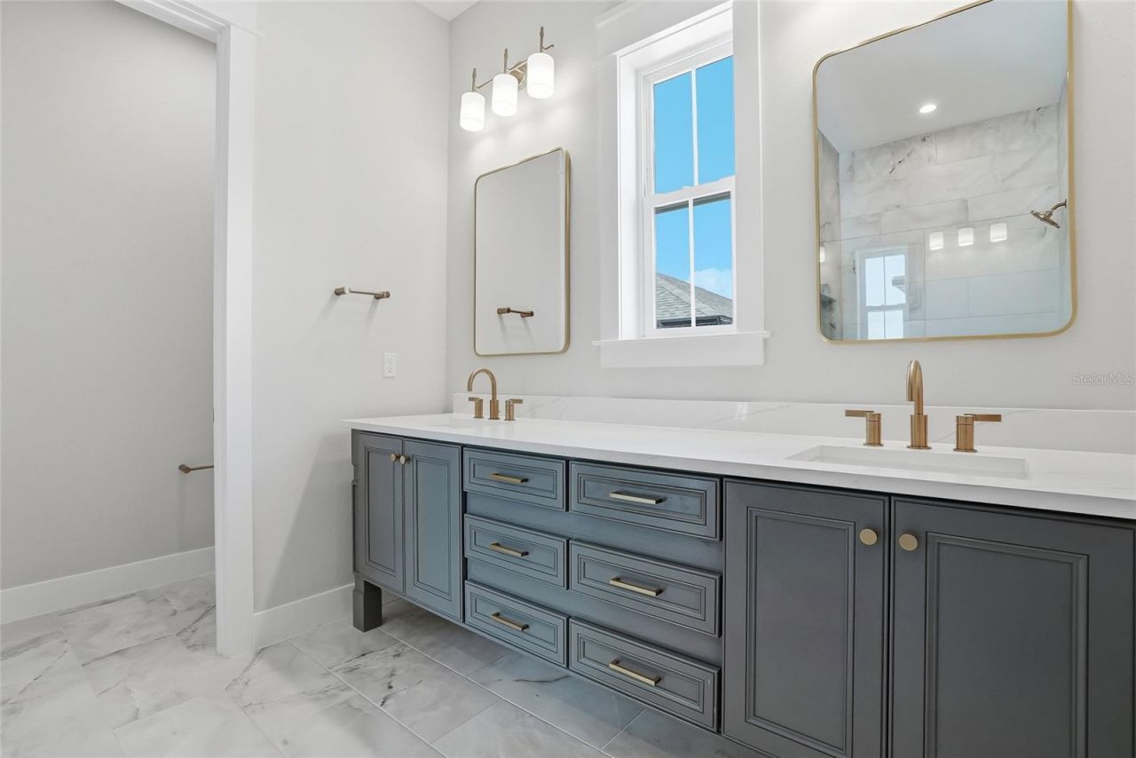 879 53rd Avenue N, Saint Petersburg, FL 33703 Photo