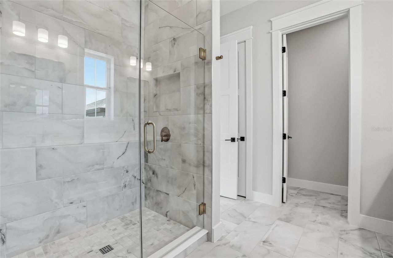 879 53rd Avenue N, Saint Petersburg, FL 33703 Photo