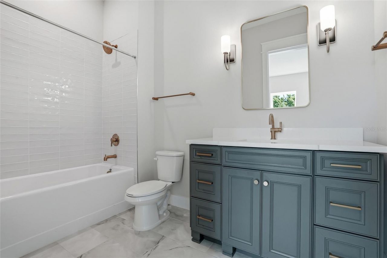 879 53rd Avenue N, Saint Petersburg, FL 33703 Photo