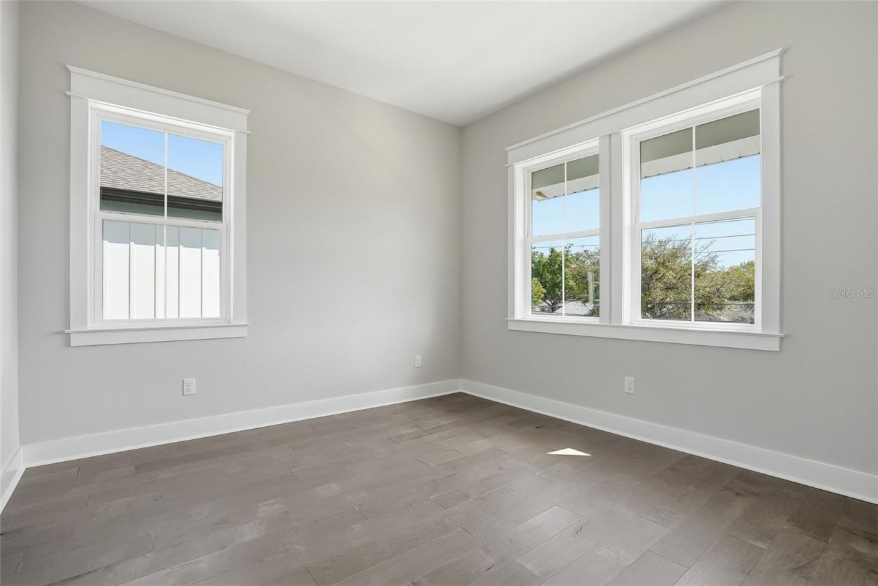 879 53rd Avenue N, Saint Petersburg, FL 33703 Photo